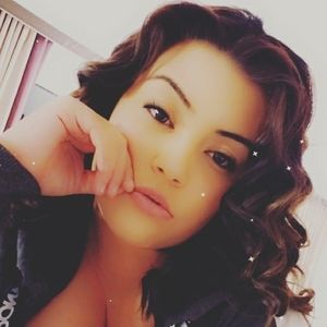 Meet your Posher, Cassandra